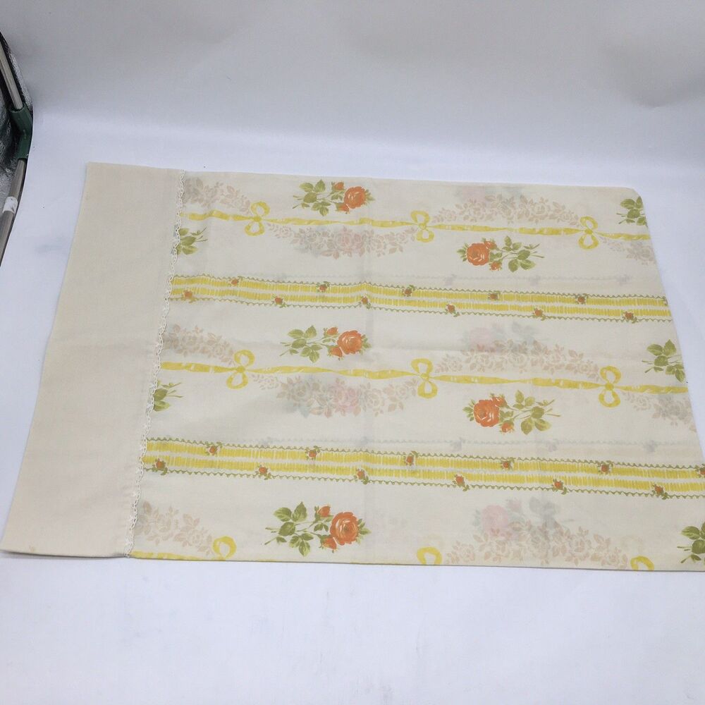 Vtg JC Penney Yellow White Floral Pillowcases Roses W Lace And Bows